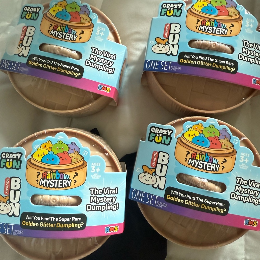 4 pack Dumpling $75, palm size4x4” will you be lucky to get GOLDEN GLITTER🤔